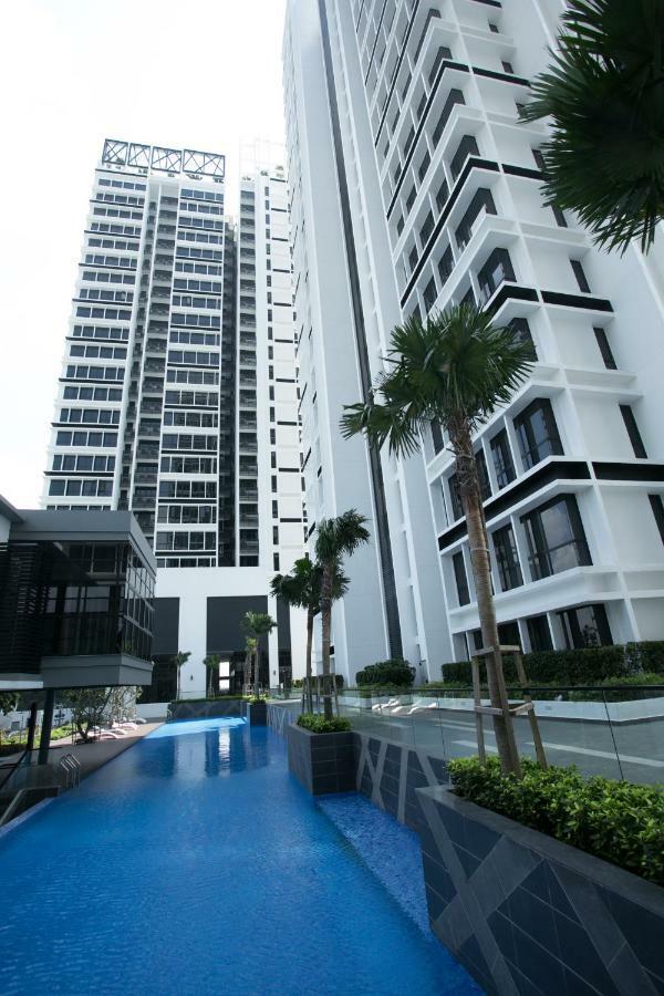 Econest Apartment By The One - Educity Nusajaya 누사자야 외부 사진